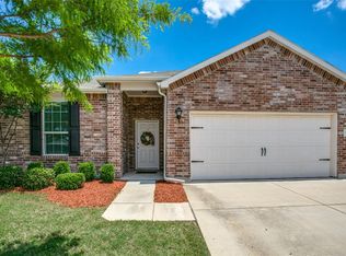 7704 Berrenda Dr, Fort Worth, TX 76131