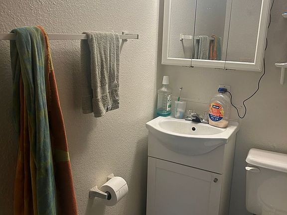 4th image of 123 Wyoming Ave APT 3