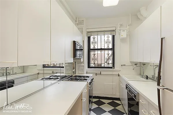 Sold by RP Miller Realty Group | media 17