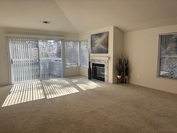 2nd image of 1699 Parkview Green Cir