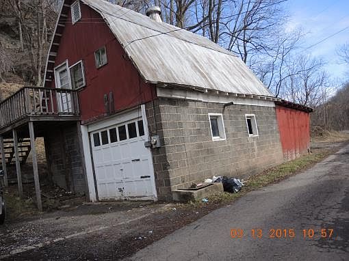 4th image of 24 Otter Ln