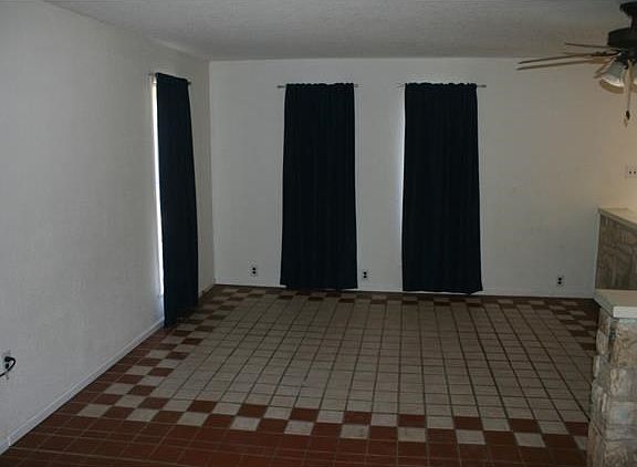 3rd image of 763 Canyon Acres