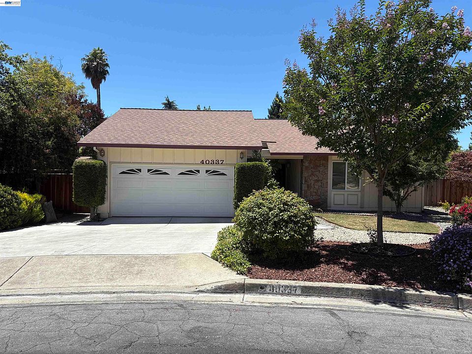 2nd image of 40337 Loro Pl