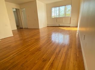 31 Fero St APT 3B, Yonkers, NY 10701