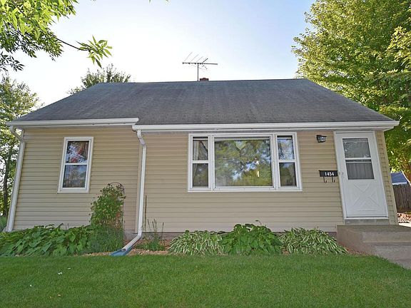 2nd image of 1454 Henry Ave
