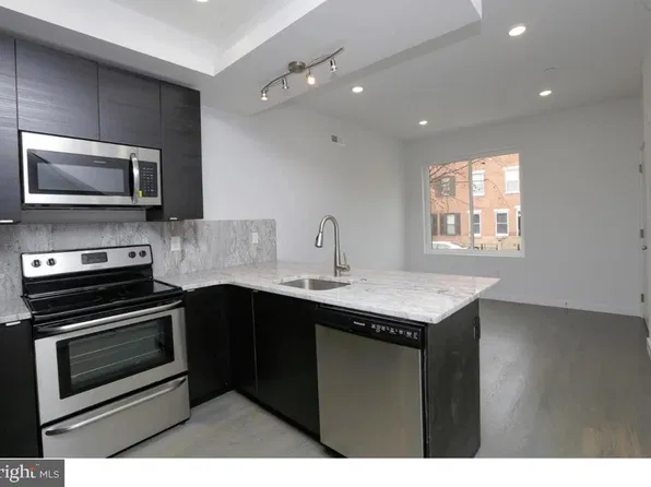 2204 Christian St #1, Philadelphia, PA 19146