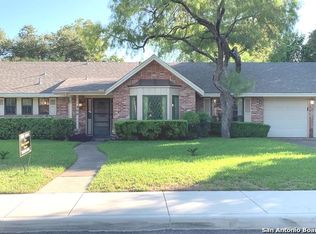 906 Serenade Dr, San Antonio, TX 78213