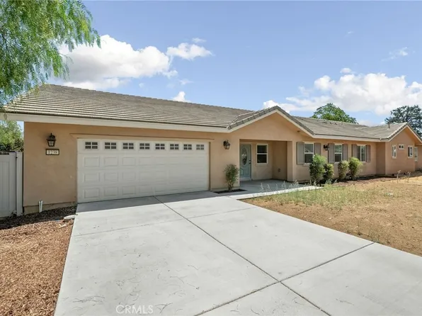 1238 Massachusetts Ave, Beaumont, CA 92223