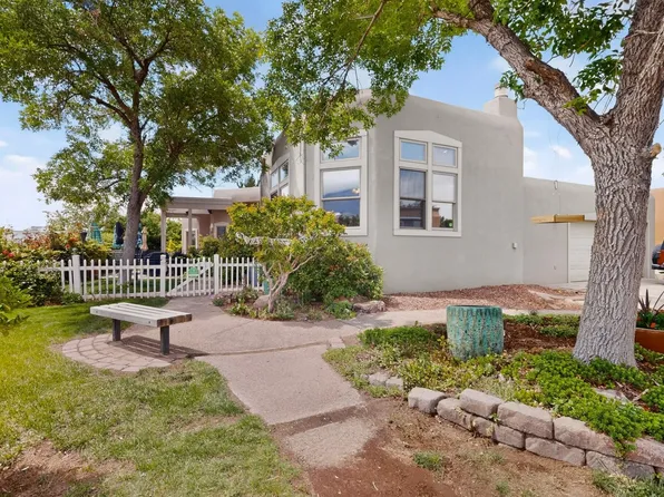 9636 Allande Rd NE, Albuquerque, NM 87109