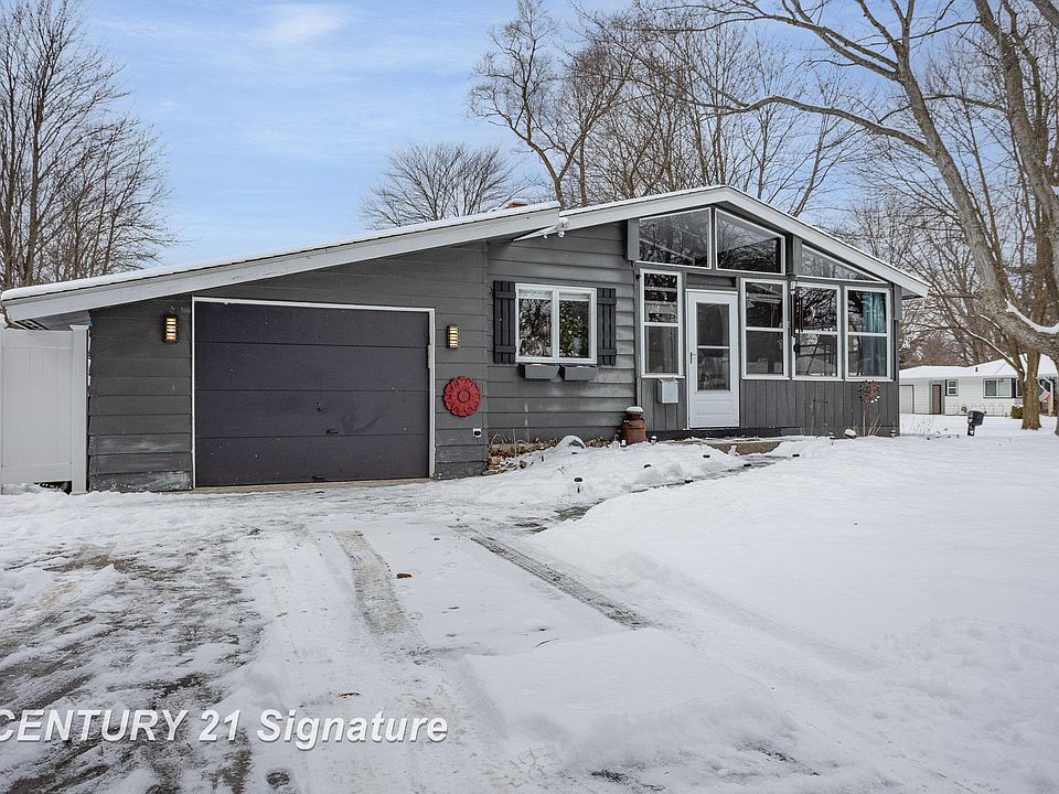 1st image of 2222 Jenkins Dr