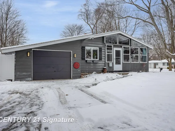 2222 Jenkins Dr, Midland, MI 48642