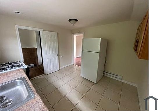 2nd image of 450 S 18th St Floor 3