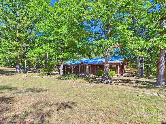 2nd image of 262 Wintergreen Ln