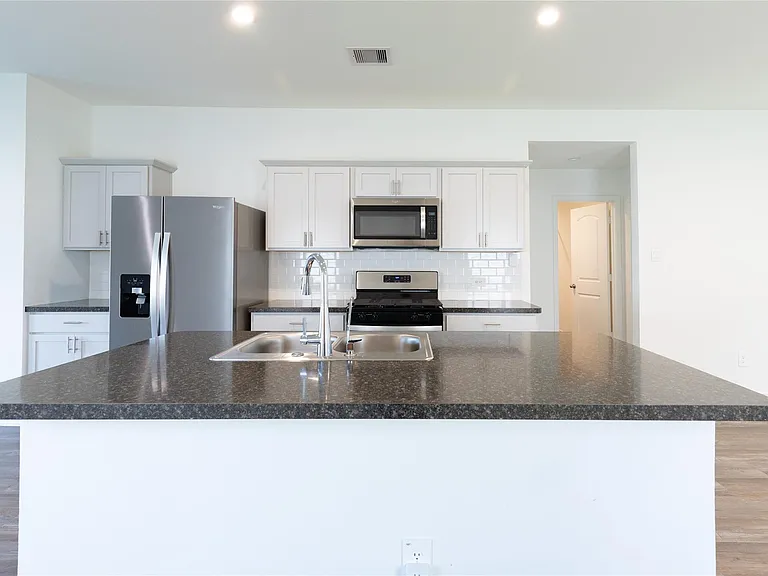 24330 Saddlestone Green Dr — Photo 10