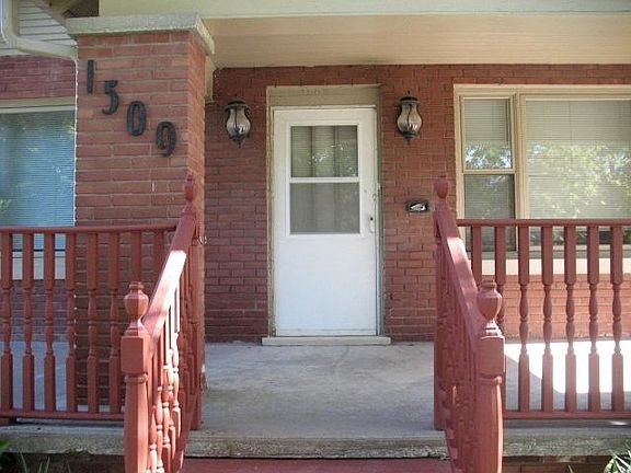 2nd image of 1509 Pacific St