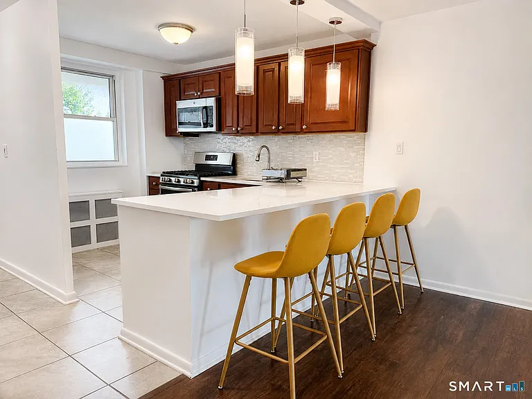 91 Strawberry Hill Ave #534 — Photo 4