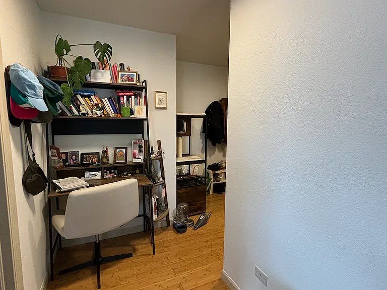 1231 N Downing St #205 — Photo 7