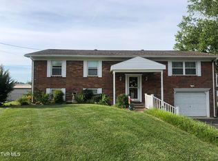 860 Liberty Dr, Kingsport, TN 37663