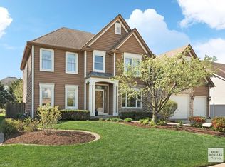 2367 Crabapple Ct, Aurora, IL 60503