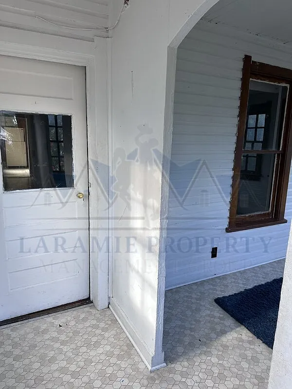 2 bed, 1.0 bath, 1036 sqft, $1,499 — Photo 3