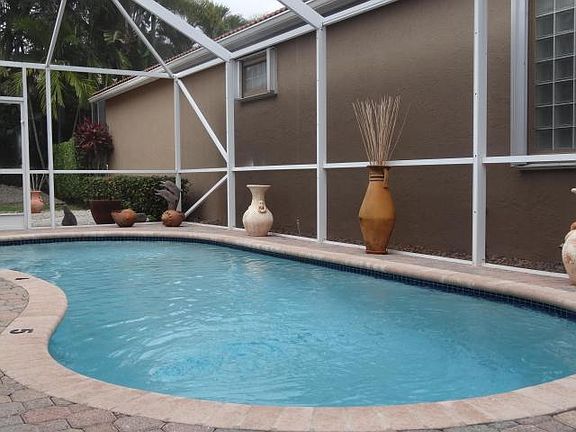 2nd image of 6061 Rossmoor Lakes Ct