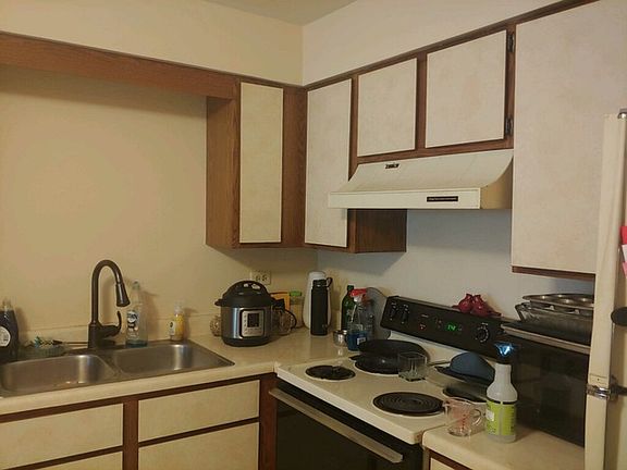 2nd image of 33540 N Royal Oak Ln APT 207