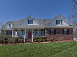 911 Haddington Ct S, Whitsett, NC 27377