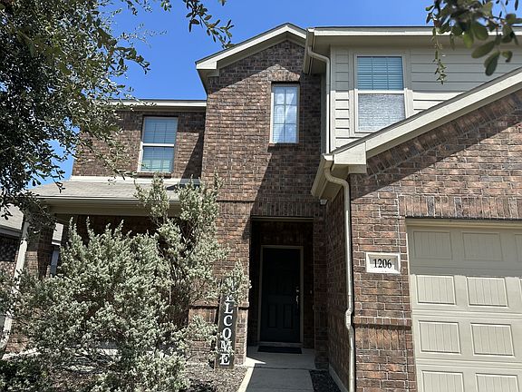 2nd image of 1206 Erika Ln