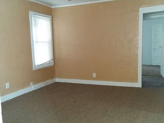 3rd image of 1636 W 16th St