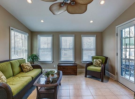 5th image of 11912 Sunflower Ln