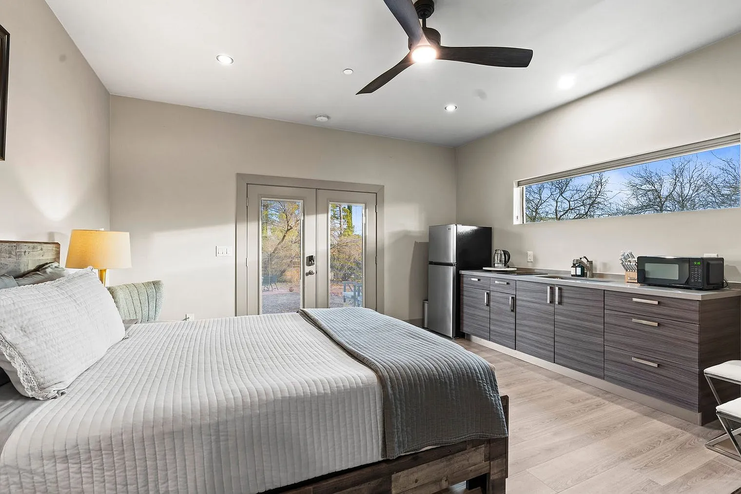 Studio, 1.0 bath, 398 sqft, $3,342 — Photo 4
