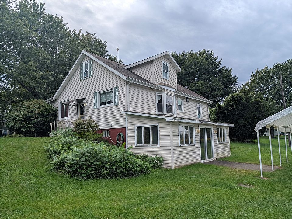1st image of 8010 W Lake Rd