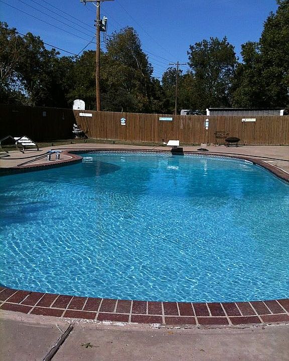 1st image of 6623 S Barnes Ave