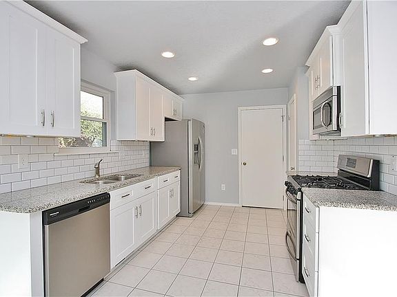 4th image of 10009 Kirk Dr