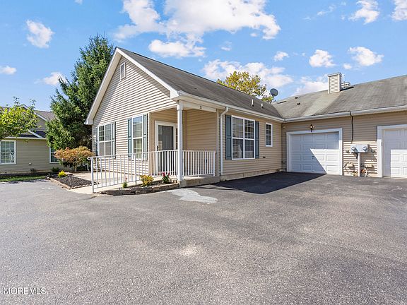 3rd image of 35 Fennel Court