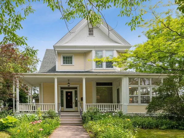 722 9th Ave W, Ashland, WI 54806