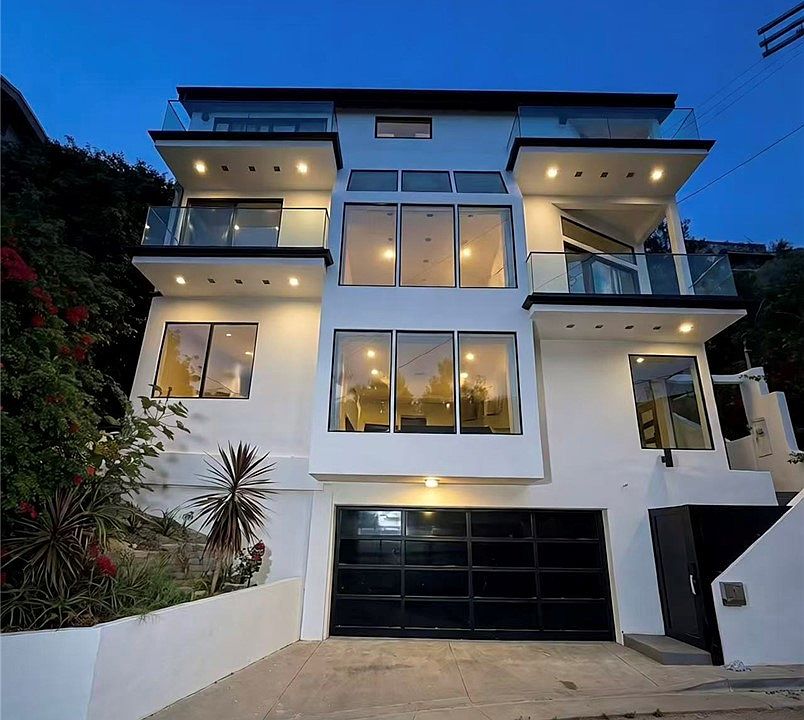 1st image of 6358 La Rocha Dr