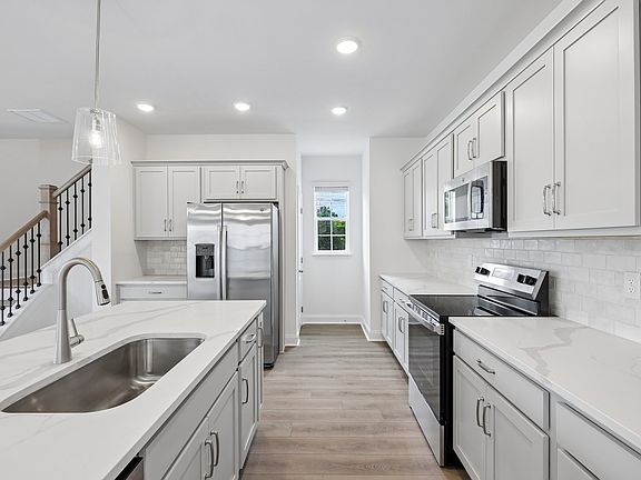 5th image of 2705 Wilkinson Pike #3