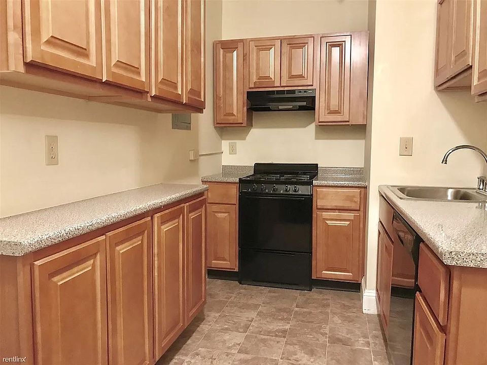 1st image of 223 Essex St #270