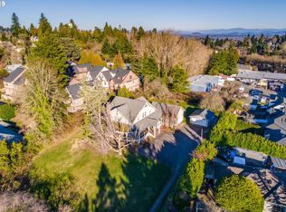 8004 SW Capitol Hill Rd, Portland, OR 97219