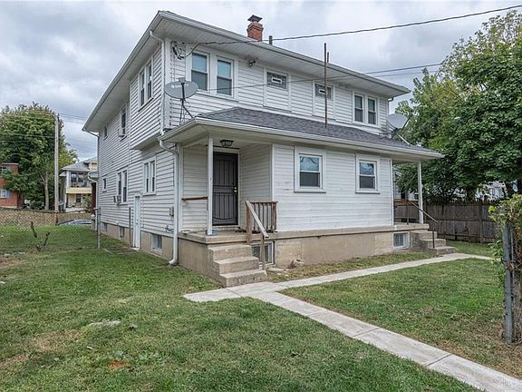 3rd image of 22 E Hillcrest Ave
