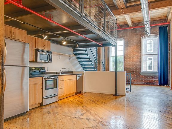4th image of 1400 Rosa L Parks Blvd APT 105