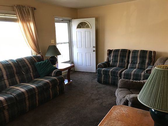 5th image of 1139 Gross Ave