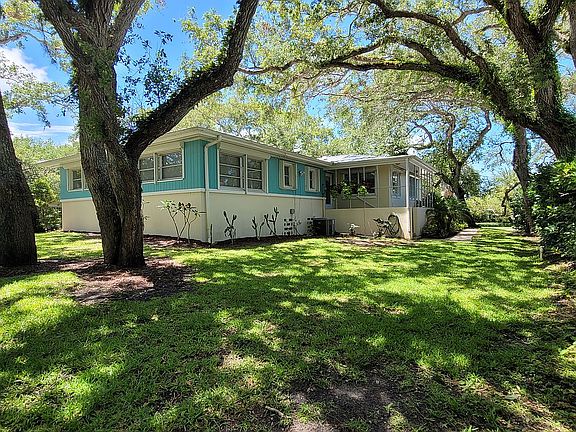 5th image of 4106 Mockingbird Dr