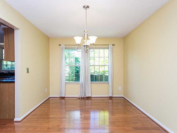 5th image of 5707 Rosecliff Dr
