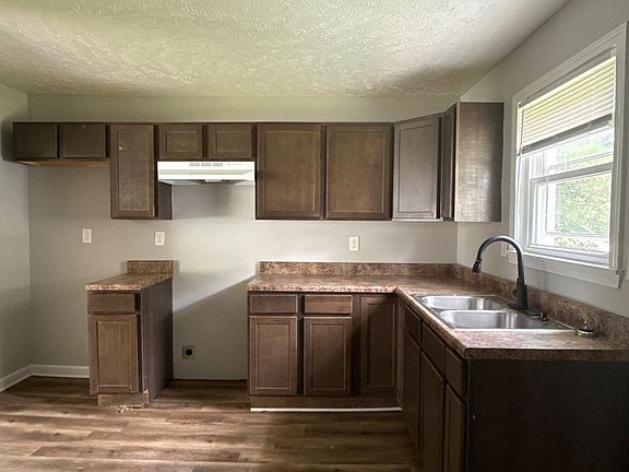 5th image of 916 N Monroe Ave #5