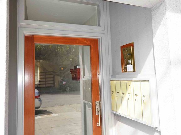 3rd image of 313 2nd Ave APT 6
