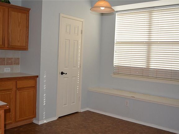 4th image of 6225 White Pine Dr