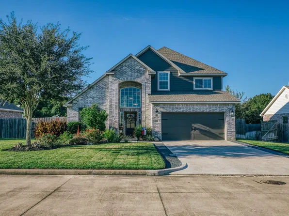1704 Twin Oaks Cir, Brenham, TX 77833