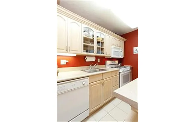 Sold by Douglas Elliman | media 17